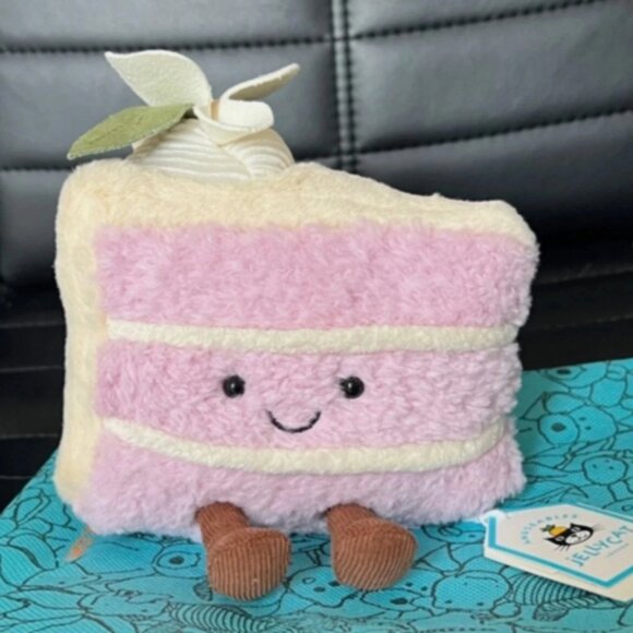 Jellycat Amuseables Yulan Taro Cake Shanghai Exclusive Cute NWT and Dust Bag - Picture 2 of 4